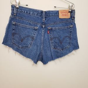 Levi's 550 Denim Cut Off Jean Denim Shorts Womens Sz 12, 32" Waist EUC